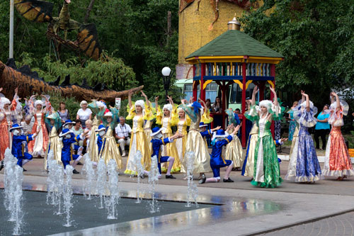 "Читальная беседка" в городском парке Лиски
