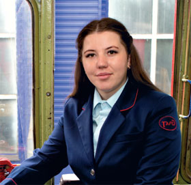 Татьяна Давыдова помощник машиниста локомотива